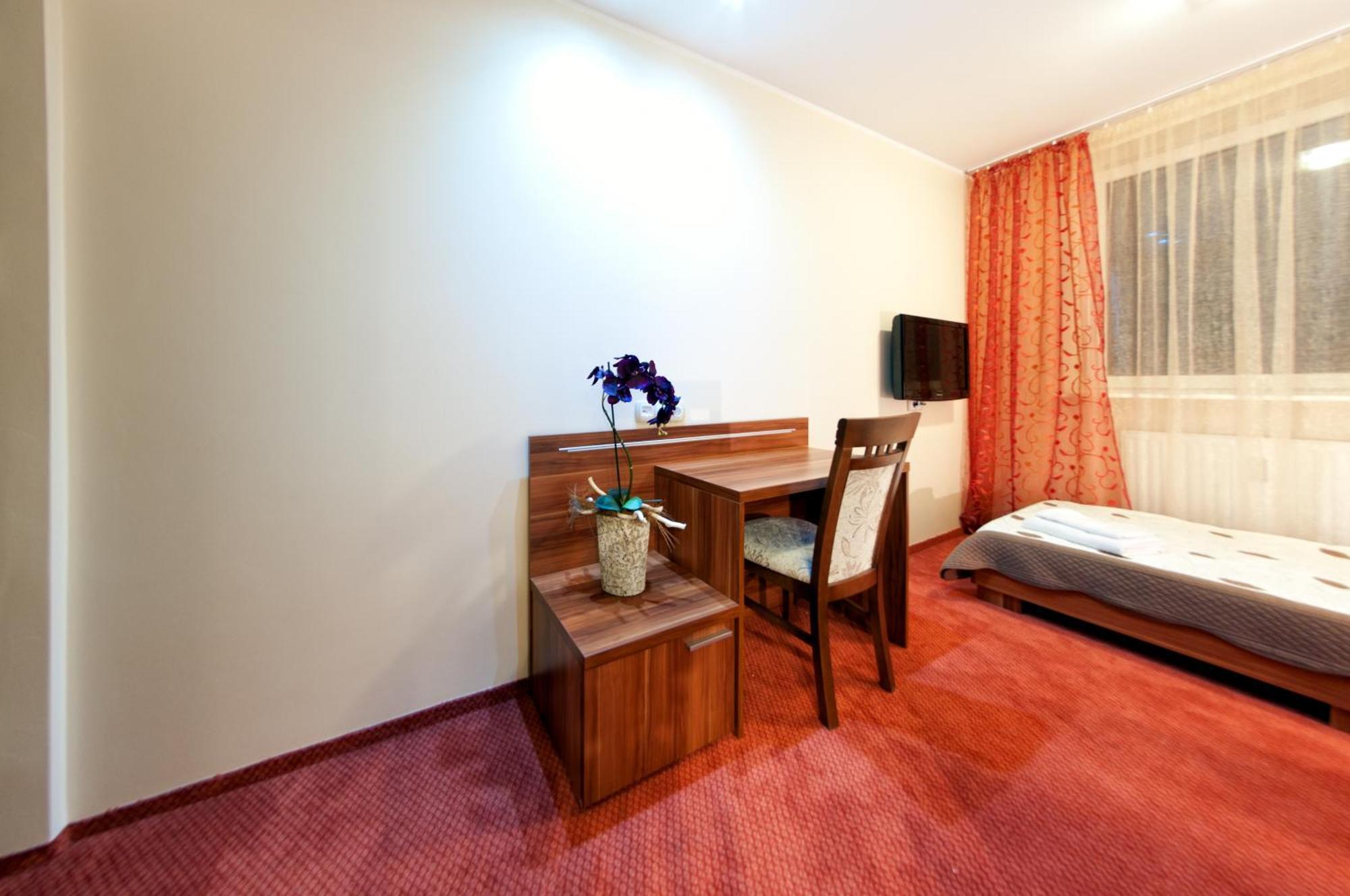 Hotel-24 Płock 部屋 写真